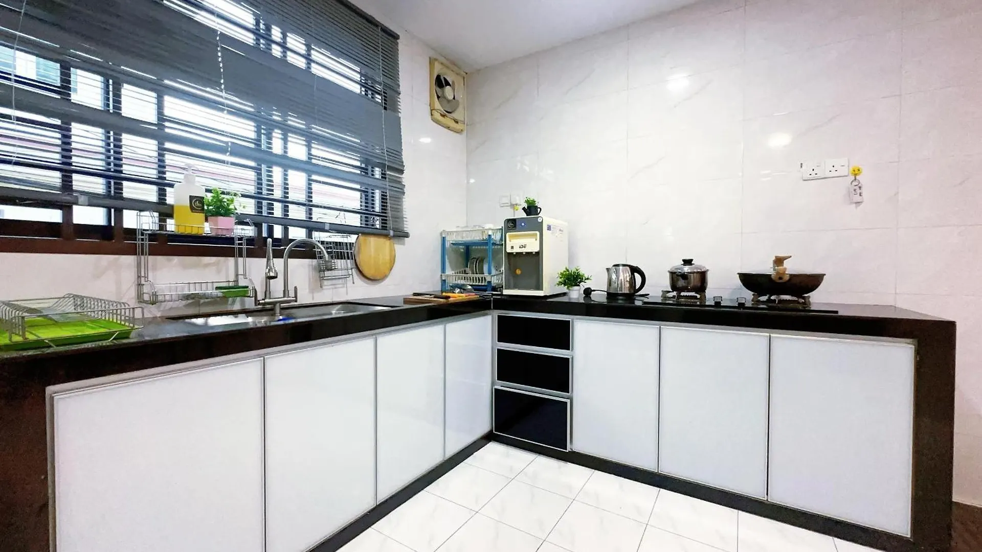 A01 Fancy Light Garden Homestay Johor Bahru